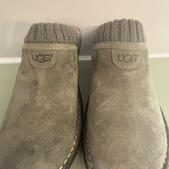 UGG Brand New Olive Green Suede Clogs with Knit Trim - Picture 3 of 9